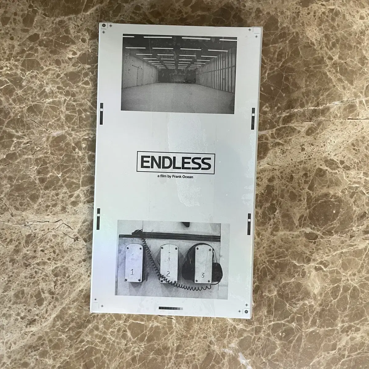 프랭크 오션 Endless VHS 비디오테이프